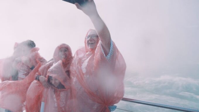 Niagara Falls: Day & Night Tour With Boat Ride and Dinner - Voyage to the Falls Boat Cruise