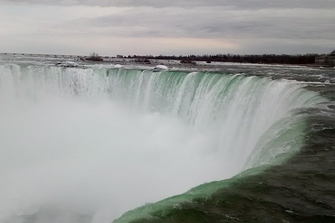 Niagara Falls Day Tour From Toronto - Sights Along the Way