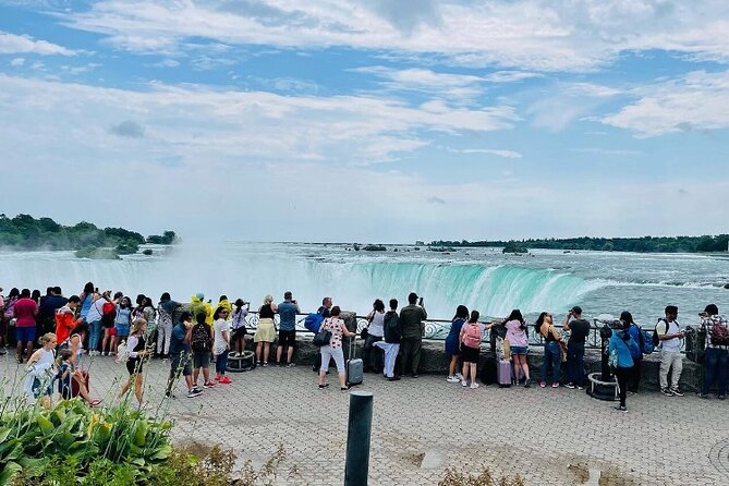 Niagara Falls Day Tour From Toronto W/ Boat, Lunch, Winery Stop - Historic Town of Niagara-on-the-Lake