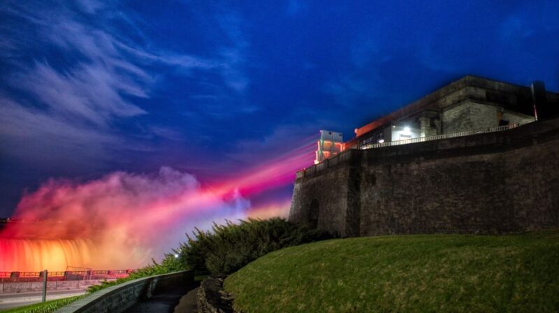Niagara Falls: Evening Tour - Dining Experience