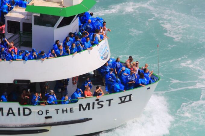 Niagara Falls: Guided Falls Tour With Dinner and Fireworks - Accessibility and Accommodations