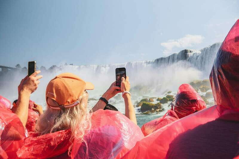 Niagara Falls: Guided Tour with Behind the Falls & Boat Ride - A Close Look at the Experience