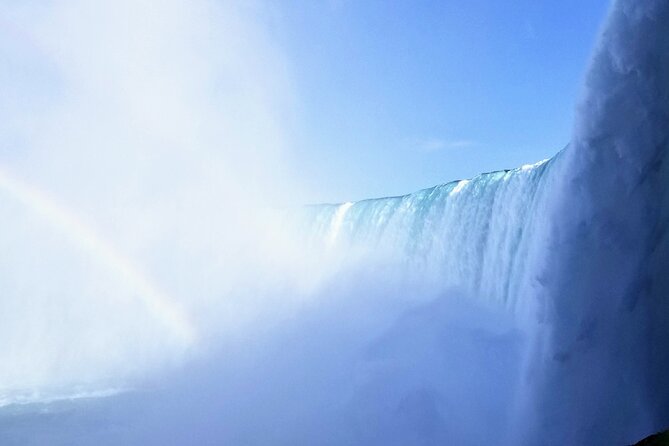 Niagara Falls in English - Group Size and Exclusivity