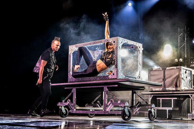 Niagara Falls Magic Theatre - A Closer Look at the Experience