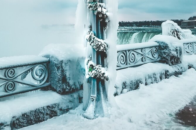 Niagara Falls Night Illumination Tour: Holiday Edition - Tour Duration and Itinerary