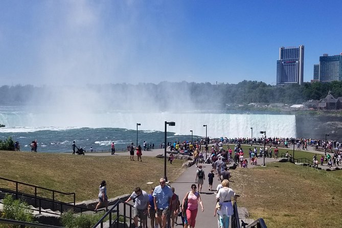 Niagara Falls Small Group Walking Tour - What to Expect