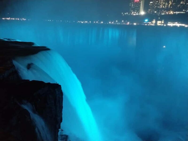 Niagara Falls USA Deluxe Winter Wonderland tour with Lunch - Key Points