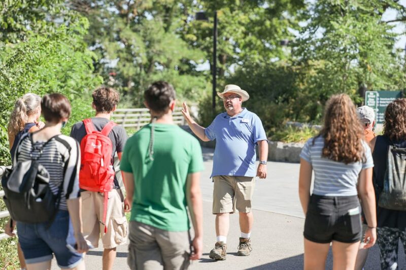 Niagara Falls, Usa: Walking Tour With Maid of Mist Boat Ride - Inclusions and Meeting Point
