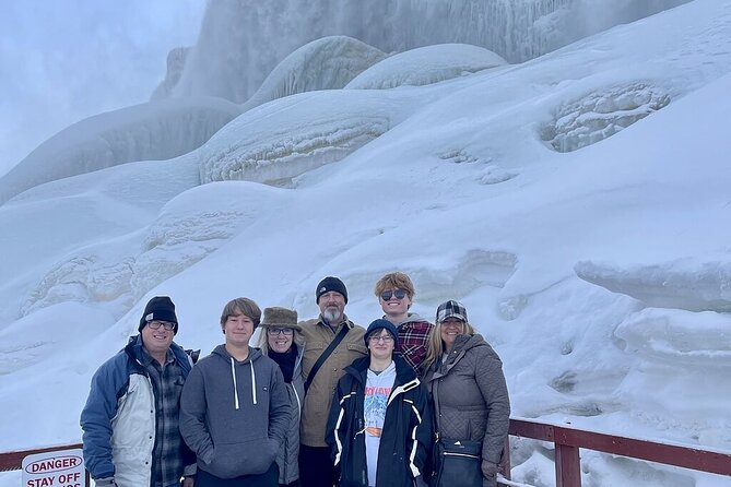Niagara Falls USA- Winter Wonderland/State Park Tour W/Ride - Riding the State Park