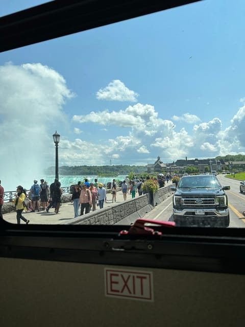 Niagara Falls Wine Tour From Toronto on RV - Motorhome - Exploring the Wine Region