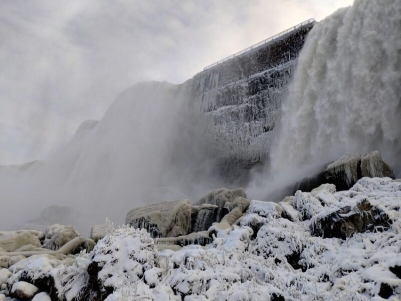 Niagara Falls: Winter Tour With Cave of the Winds Entry - Transportation and Accessibility