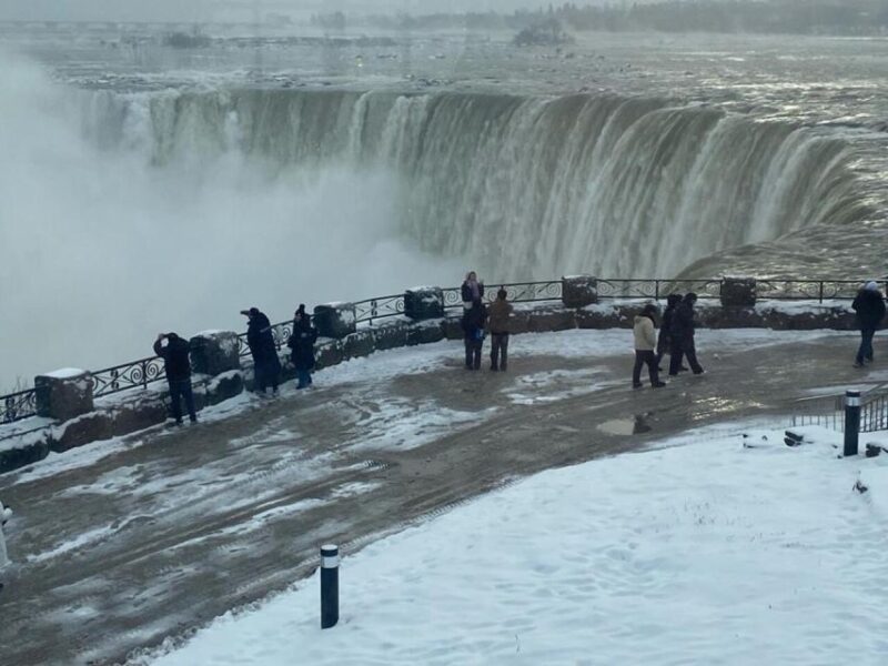 Niagara Falls Winter Wonder Tour! - Canadian Horseshoe Falls and Parks
