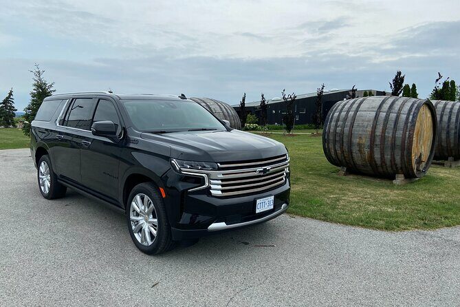 Niagara-on-the-Lake Private Wine and Dinner Tour in Private SUV - An Impressive Blend of Style and Substance