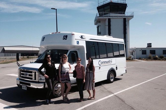Niagara-On-The-Lake Small Group Wine Tour With Picnic Lunch - Transportation and Pickup