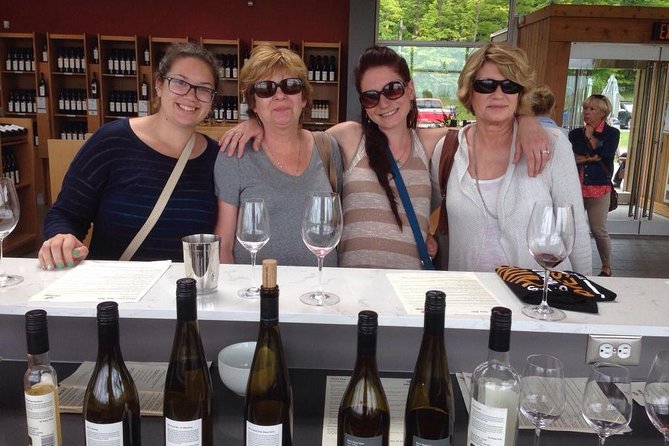 Niagara-On-The-Lake Small Group Wine Tour With Picnic Lunch - Cancellation Policy