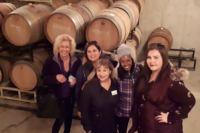 Niagara-On-The-Lake Winery Tasting Afternoon Tour With Wine and Cheese - Tour Requirements and Accessibility