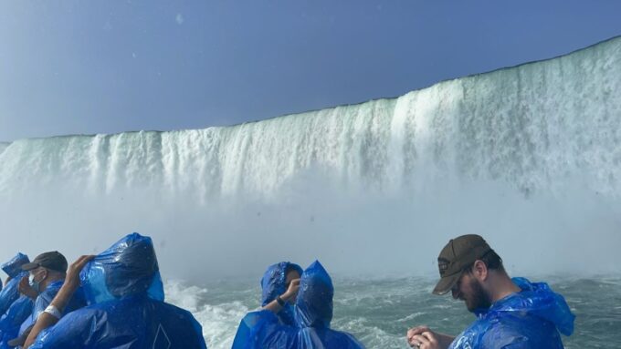 Niagara, Usa: Guided Tour With Boat, Cave of Winds, & Trolly - Accessibility
