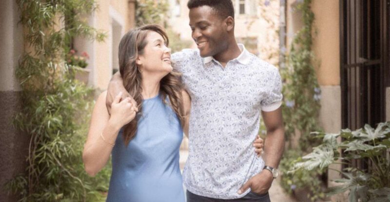 Nice, France: Romantic Couple Photoshoot - Meeting Point and Duration