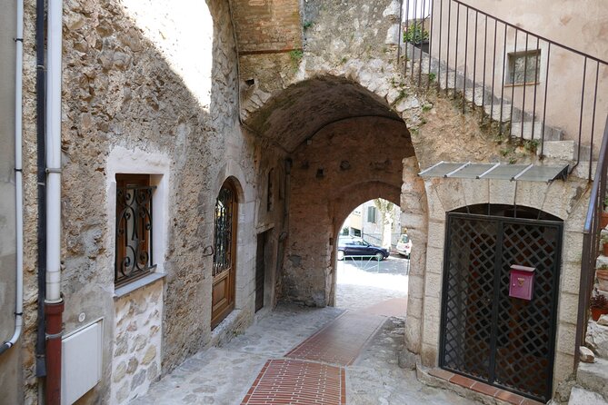Nice: Italian Market, Eze, and Turbie Tour. - Monuments and Views in Turbie