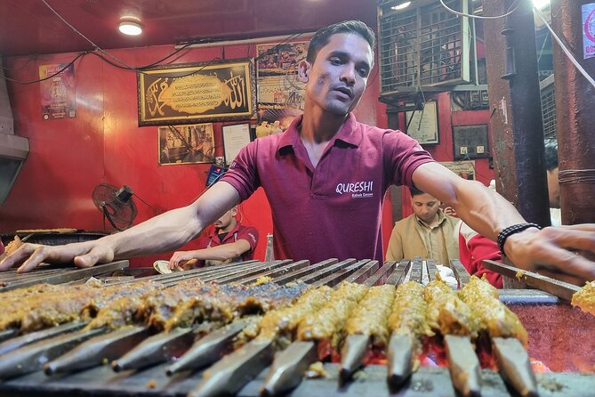 Night Food Tour of Delhi: Beyond the Tourist Traps - Vibrant Local Marketplaces