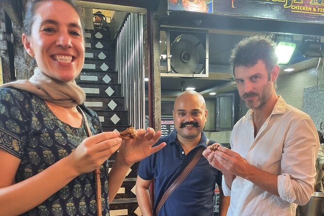 Night Food Tour of Delhi: Beyond the Tourist Traps - Immersive Cultural Interactions