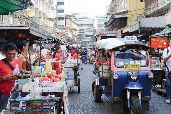 Night Guide Street Food Tour by Tuk Tuk in Bangkok - Exploring Bangkoks Street Food