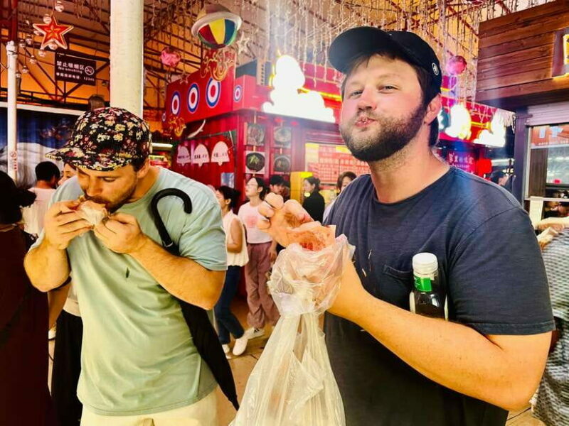 Night Market Haggling Adventure with an English Guide! - Key Points