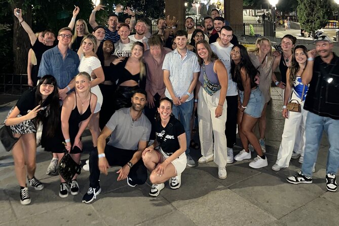 Night Pub Crawl Tour in Barcelona - Accessibility and Transportation