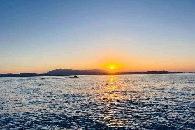 Night Snorkeling and Boat Experience With Appetizer and Drinks - Included Equipment and Provisions