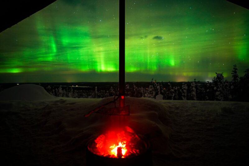 Night Snowshoeing Adventure Under the Northern Lights - Group Size and Guide