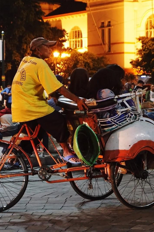 Night Street Food and Cultural Walking Tour - Key Points
