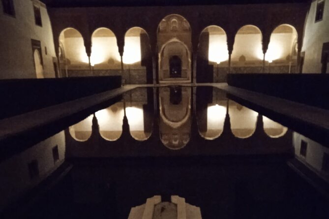 Night Tour of Alhambra and the Nasrid Palaces - Group Size and Confirmation