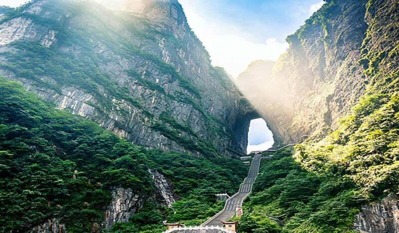 Night Tour to Tianmen Mountain :Skywalk & City Lights - The Sum Up