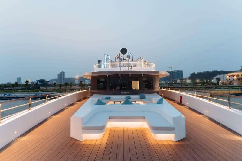 Night Trip - Sunset Dinner On Ha Long Bay By Saquila Yacht - Customer Feedback