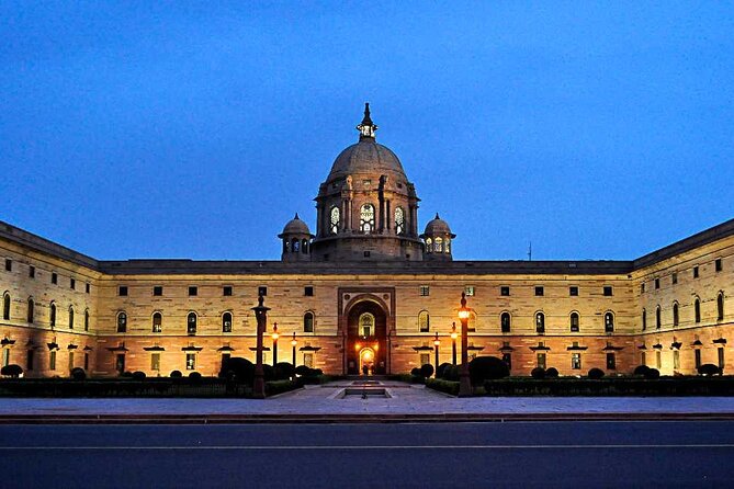 Night View of Delhi Tour - 4 Hrs - Personalized Attention From Guide