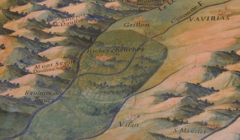 Night Visit: Grillon 1789 - Historical Context