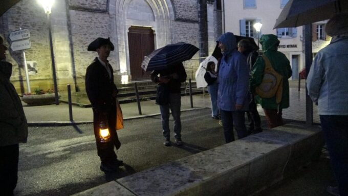 Night Visit: Grillon 1789 - Visiting Grillon