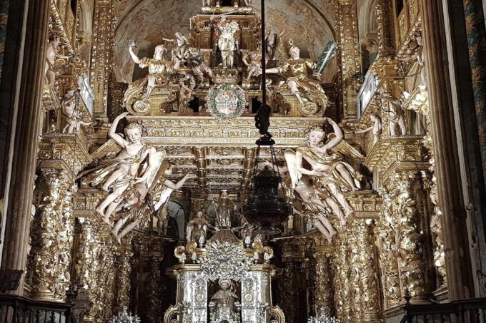 Night Visit to Santiago Cathedral and Portico of Glory - Restrictions