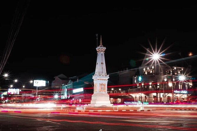 Night Walking Tour-Malioboro Street Food With Guide at Yogyakarta - Tasting Local Delicacies