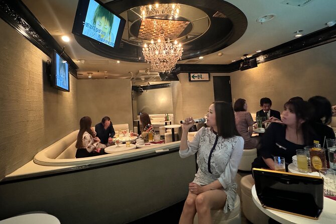 Nightlife Tour in Yokohama and Kannai With Bar Hopping and Drinks - Bar Hopping and Drinks