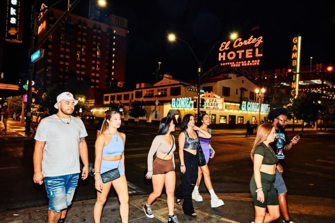 NIGHTOUT Vegas Bar Crawl - Meeting Point and Pickup