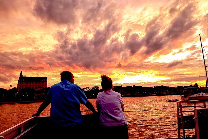 Nights of Lights Boat Cruise - Accessibility and Policies