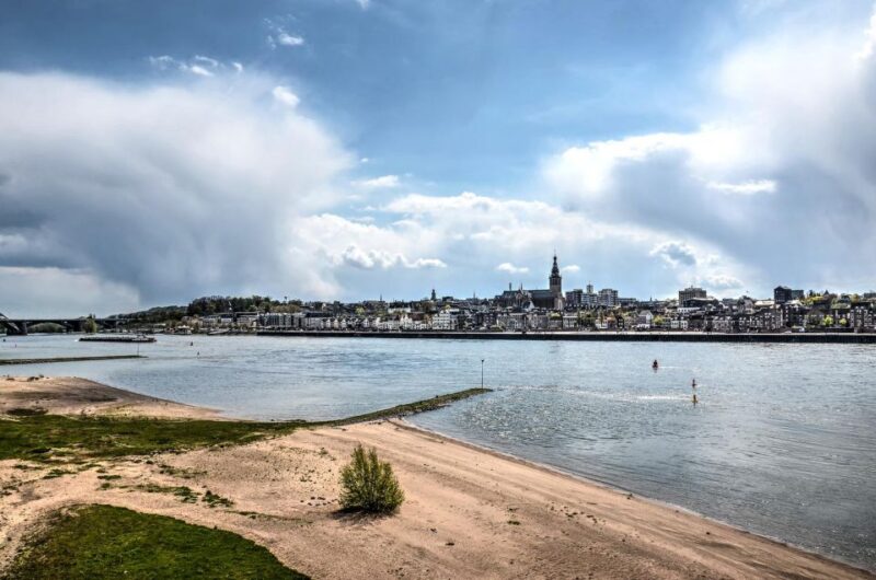 Nijmegen: Walking Tour With Audio Guide on App - Key Points
