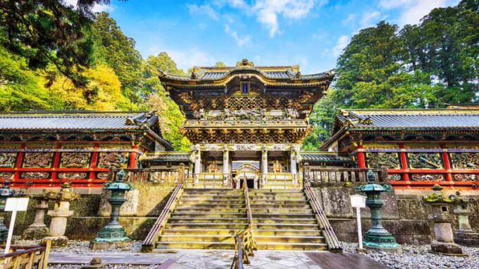 Nikko: Private Walking Tour With Local Guide - Local Guide Expertise