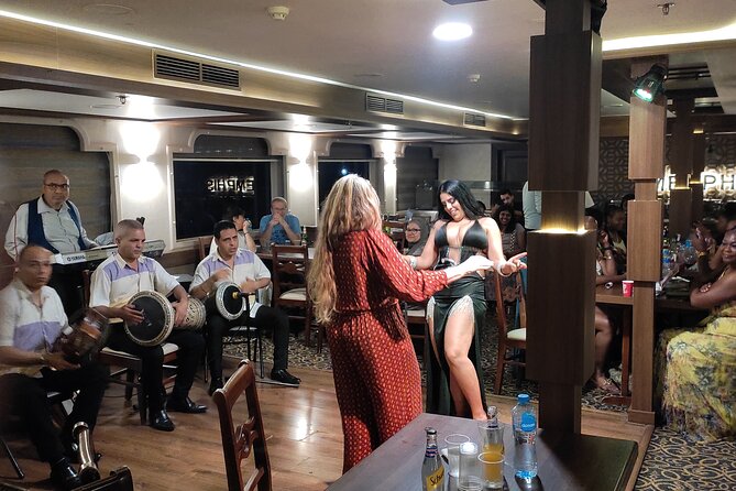 Nile 2-Hour Dinner Cruise With Belly Dancer and Tanoura Show - Entertainment: Belly Dance and Tanoura