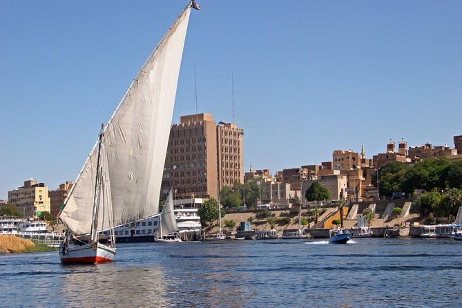 Nile Felucca Ride in Cairo - Duration and Guided Commentary