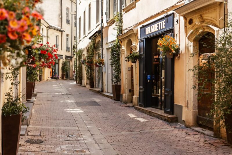Nîmes: Guided Food Tour - Savoring Artisanal Chocolate and Ice Cream