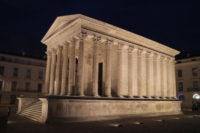 Nimes: Private Walking Tour of the Historical Center - Discovering the Musée Des Beaux-Arts De Nîmes