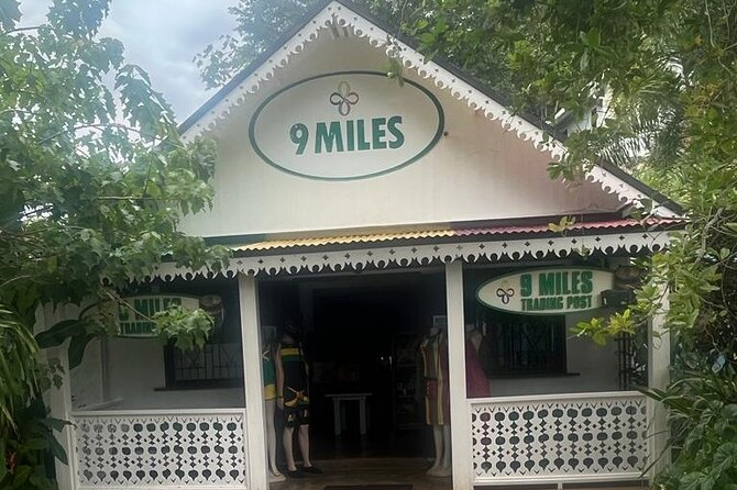 Nine Mile Reggae & History Guided Tour to Bob Marleys Birthplace - Taking in Jamaican Culture and History