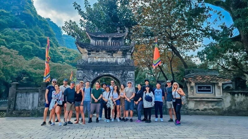 Ninh Binh 1 Day With Tam Coc, Hoa Lu, and Mua Cave, Buffet - Itinerary Highlights